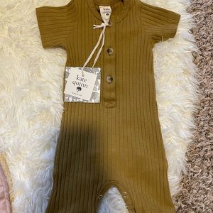 Olive/mustard like colored Jumper